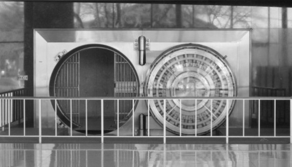 The Cloud and Banks: It Ain't About Firewalls